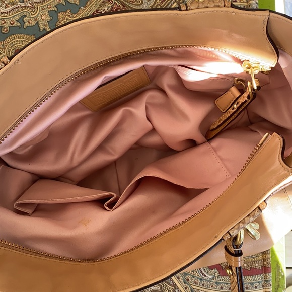 Coach super soft leather bag - Picture 5 of 9